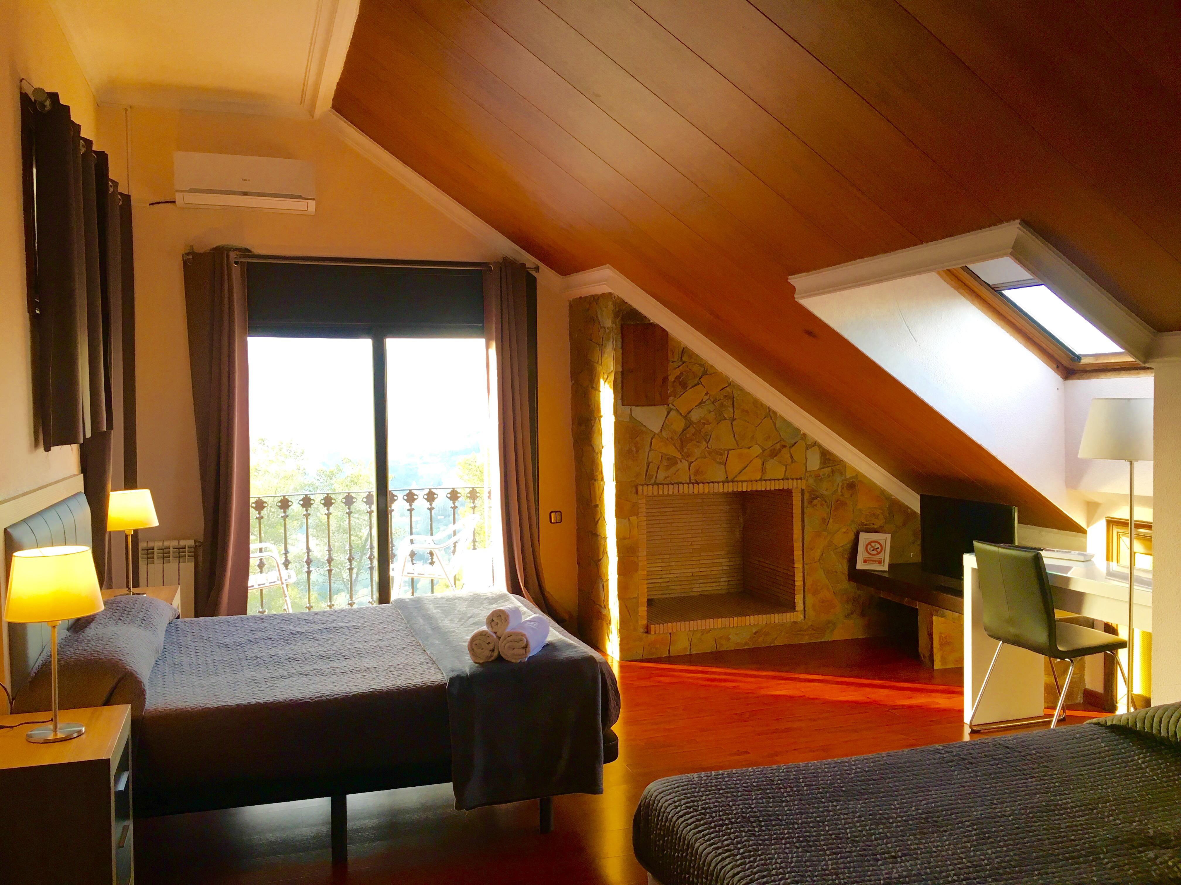 Petit Mirador Hotel Torrelles De Llobregat Екстериор снимка