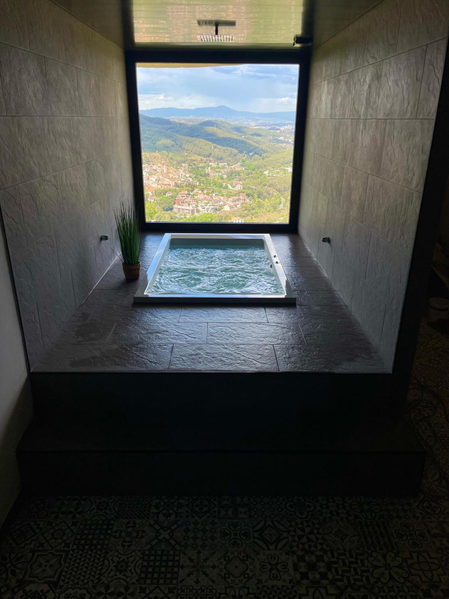 Petit Mirador Hotel Torrelles De Llobregat Екстериор снимка