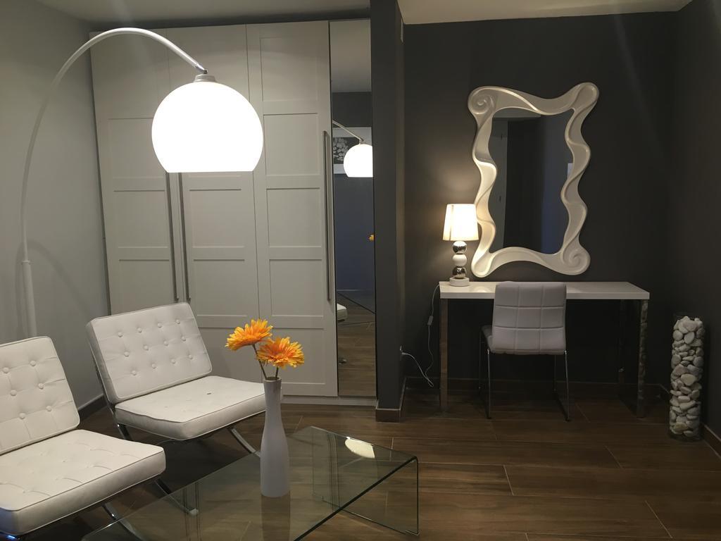 Petit Mirador Hotel Torrelles De Llobregat Екстериор снимка